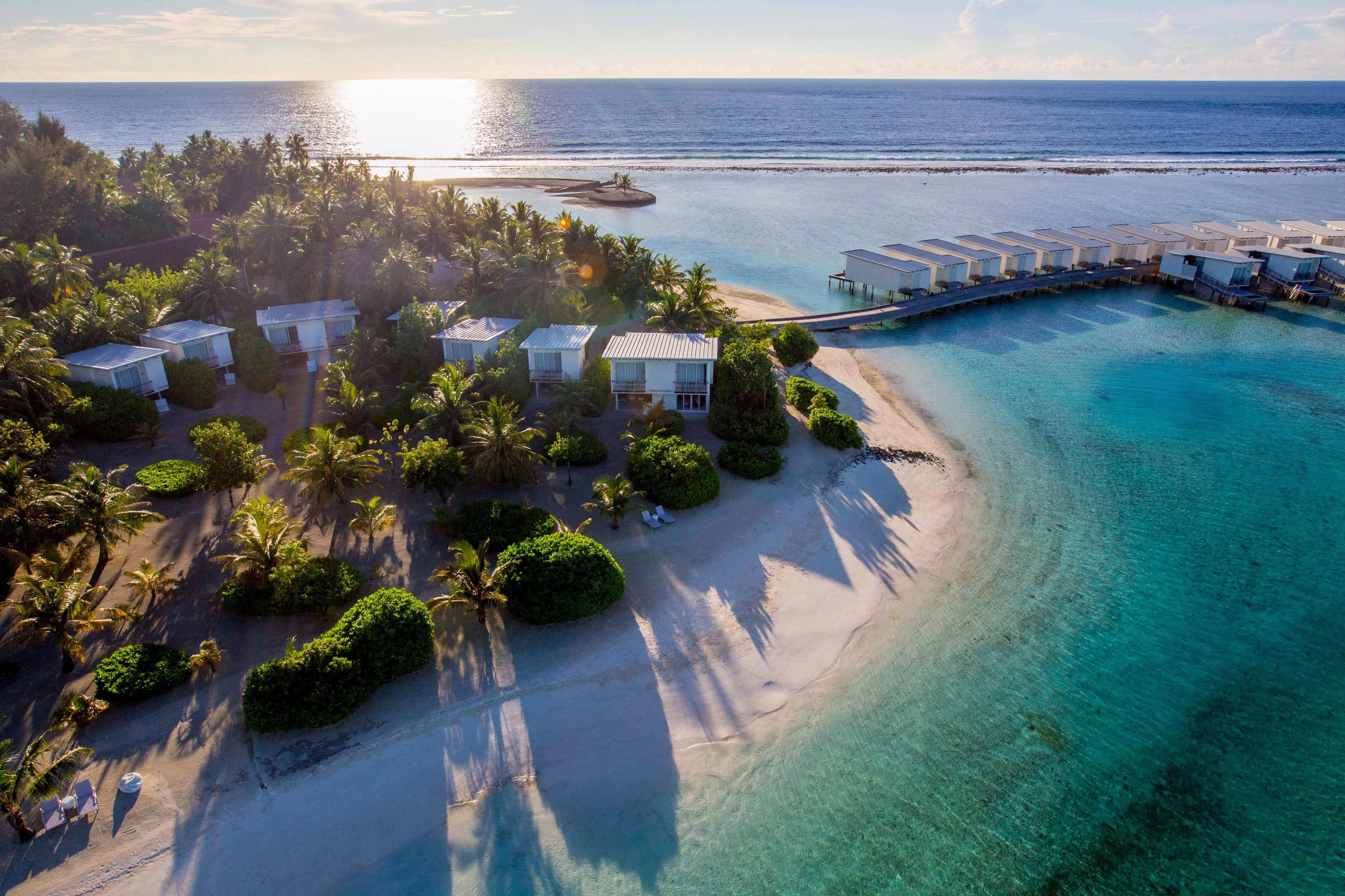 Holiday мальдивы. Holiday Inn Resort Kandooma Maldives 4*. Южный Мале Атолл Мальдивы. Kandooma Maldives Мальдивы. Kandooma Maldives 5.